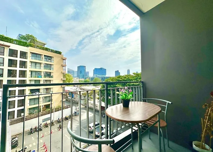 Bright & Spacious Apartamento