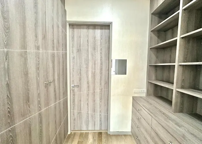 Bright & Spacious